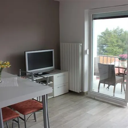 Apartment Damir Malinska