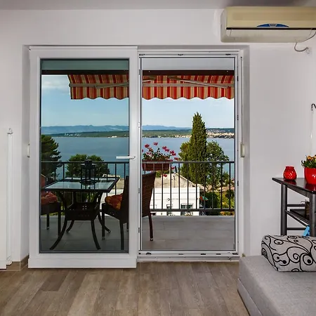 Apartment Damir Malinska